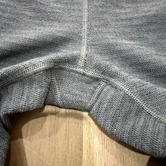 Lululemon legging- knit material - Picture 2 of 7